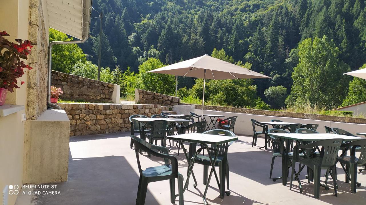 Hotel Le Payanke Ardechois Saint-Martin-de-Valamas Exterior foto